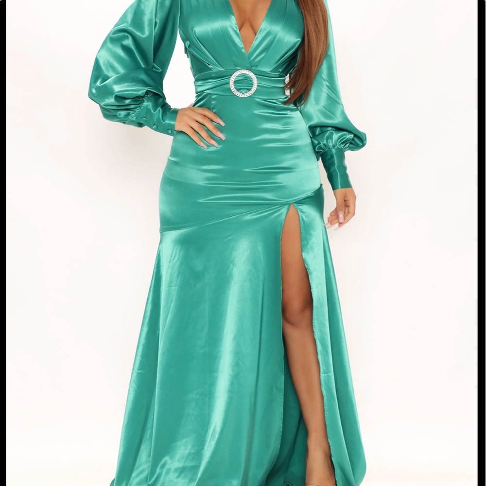 Moonlight Moment Satin Maxi Dress - Emerald Green
